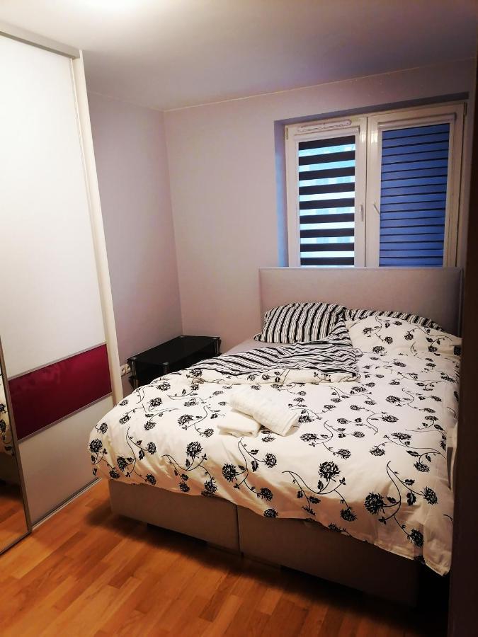 热舒夫Apartament Luxbibi公寓 外观 照片