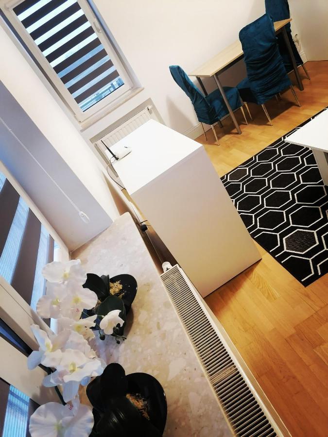 热舒夫Apartament Luxbibi公寓 外观 照片